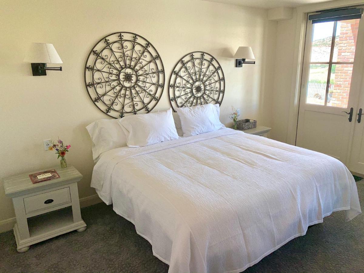 Annie'S Place Bed & Breakfast Boulder Town Extérieur photo